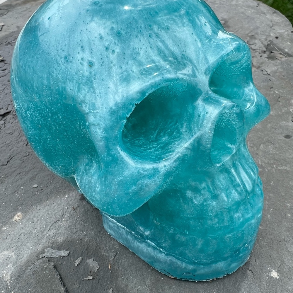 blue skull - Picture 3 of 7